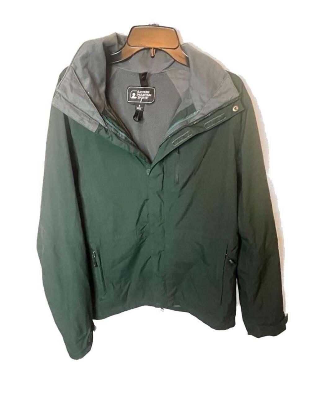 Eastern Mountain Sports Men's Waterproof Green Rain Jacket (no hood) Small